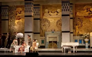  "Лястовичката" от Пучини