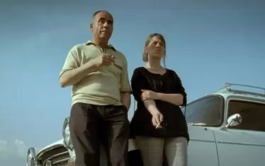 Христос Стергиоглу и Мариана Жикич в кадър от "Отчуждение".