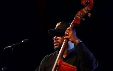 Басистът Крисчън Макбрайд си спомня, че в деня на атентатите от 11.09.2001 г. трябвало да изнесе концерт със Стинг.