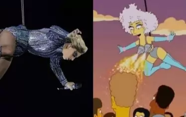  Лейди Гага лети. 