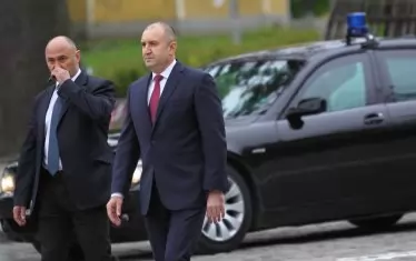 Президентът поиска стимули за оръжейната промишленост