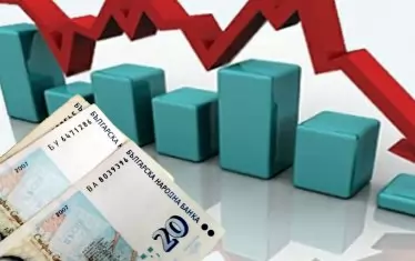 Правителството има "стратегии" по отношение на заварените публични предприятия от енергетиката и БДЖ, които са въпрос и на национална сигурност. Но и в двата случая идеите за бъдещето им са неясни (за чия сметка ще се гарантира обещаното запазване на ТЕЦ “Марица изток”2, по какъв начин НЕК ще се издължи на държавата, как ще се модернизира БДЖ – отговори няма). Освен това множеството документи, озаглавени стратегия, говорят за липса на визия и приоритети, не обратното.