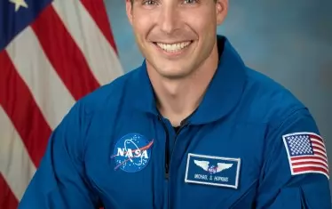  Майкъл Хопкинс