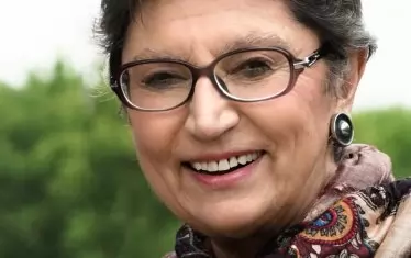 Проф. Диана Гергова е един от най-изтъкнатите български траколози и специалисти по тракийска археология. Тя е дългогодишен ръководител на разкопките в Националния резерват "Сборяново“ и Светилището на Дионис на връх Острец край гр. Велинград. Автор е на множество книги и над 200 научни статии. Член на престижни национални и международни организации, сред които управителния съвет на националния комитет на ИКОМОС – ЮНЕСКО, Научния комитет по погребална археология – Браила, и Световния археологически конгрес – член и координатор за Централна и Източна Европа и Азия.