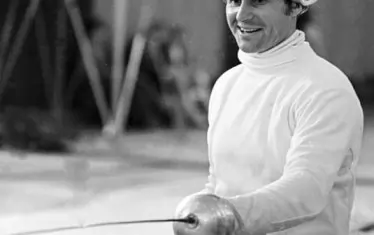  Борис Онишченко печели 8 от 9-те си боя с редовна шпага в Монреал.