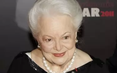 95-годишна на наградите "Сезар" във Франция.