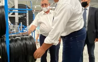 Борисов инспектира завод във Враца.