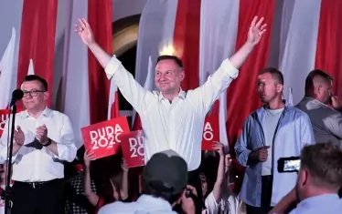 В Полша - избори на ръба на бръснача