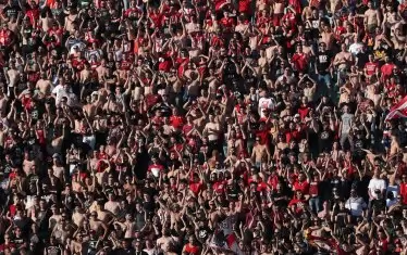 Допускането на фенове по трибуните след подновяването на първенството доведе до неспазване на предписаните мерки от здравните власти, което бе най-видно във финала за Купата на България.