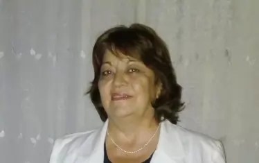 Г-жа Зелма Белберова, директор на ПГ по електротехника гр. Девин