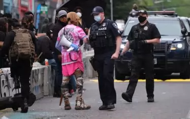 Нова вълна от тежки сблъсъци, безредици и протести обхвана САЩ