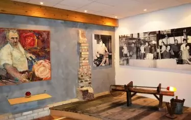  Част от Музея на стъклото в Белослав 