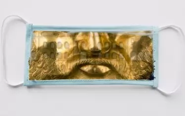  Идея за „златна владетелска“ маска от Националния Археологимески музей