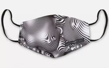  "Психеделична" маска от Гугенхайм, Билбао