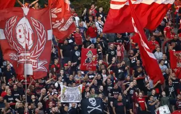  Агитката на "ЦСКА-София" отново не спазваше препоръчаната социална дистанция в сектор Г.