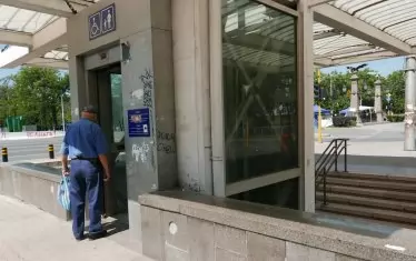 Софиянец заплаши кметството с ЕС заради недостъпни метростанции