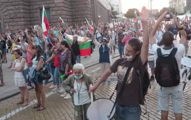 Протестиращите се готвят за Велико народно въстание 