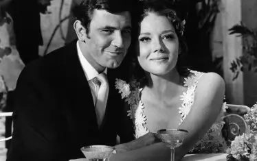 Сватба с агент 007 във филма "В тайна служба на Нейно Величество"