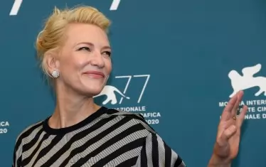  Кейт Бланшет свали маската в края на фотосесията. 