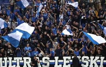 Гъстотата на агитката на "Левски" срещу "ЦСКА 1948" противоречеше на уверенията на президента на клуба Наско Сираков, че "синята" публика е много изрядна при спазването на противоепидемичните правила.