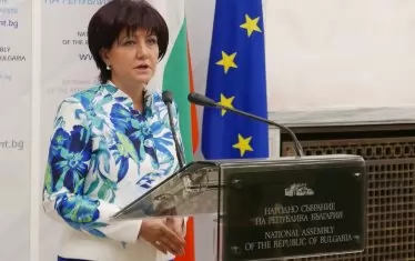 Караянчева премисли - стана сътрудник на ГЕРБ в парламента