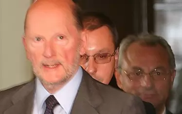 Всички, които управляваха България след края на комунизма, очертаха трайно евроатлантическия ни път. Но в същото време стабилизираха мизерията на българина, обезвериха го.