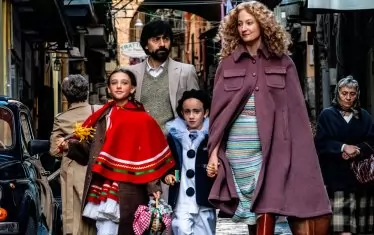 Италианският "Връзки" идва на наш екран само месец след премиерата си на кинофестивала във Венеция.