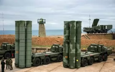 Русия извади ракетите С-400