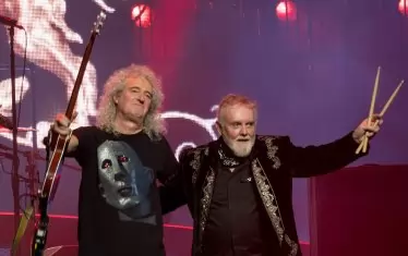  Брайън Мей и Роджър Тейлър не се отказват. 
