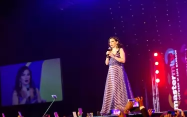  Ружа Игнатова по времето, когато омайва балъци от цял свят.