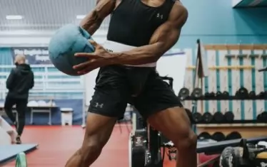  Антъни Джошуа тренира традиционно в Шефилд.