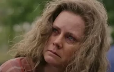  В този кадър от „HillBilly Elegy“ Ейми Адамс изглежда като за „Оскар“. 