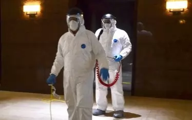 Националният музей за американска история "Смитсониън" планира да добави защитни костюми към фонда си.