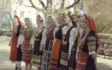 "Люсни му юзче люта ракийка, ръфни му чесън" - рецепта срещу ковид
