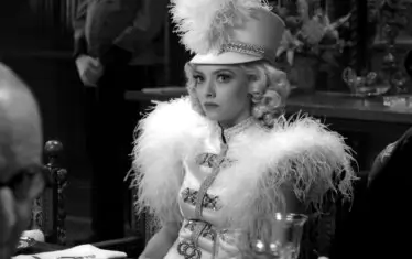 Героинята на Аманда Сейфрид е старлетка, обезсмъртена в сценария на "Гражданинът Кейн".