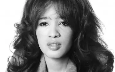  Рони Спектър, първата съпруга на продуцента през 1971 г. 