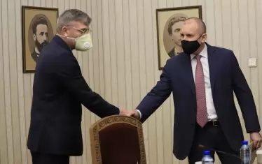 Карадайъ прояви загриженост за предизборната кампания и гласуването в чужбина.