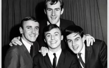 Умря легендарният автор на химна на „Ливърпул“