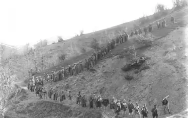 Четата на Ефрем Чучков, фотографирана заедно с Даме Груев, Мише Развигоров и Михаил Чаков.