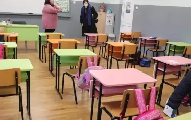 45 млн. лв. повече ще глътнат обезщетенията за учители и непедагогически персонал т.г.
