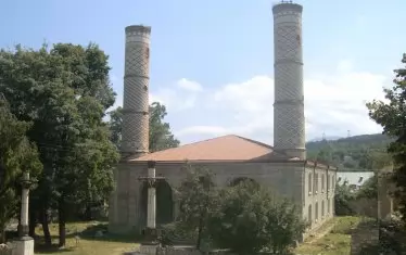 В Шуши съжителстват джамия и...