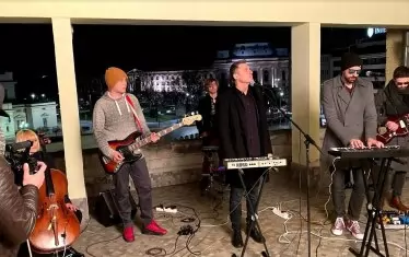 Снимките на клипа към римейка на песента на "Клас" - "Лошо момиче".
