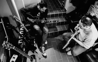  Ивайло и Джокич по време на репетиция.