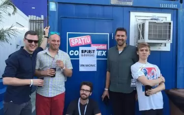  Преди участието им на фестивала Spirit of Burgas през 2015 г