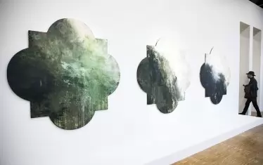 Неназован триптипх на Туомбли от изложбата  в „Помпиду“. 