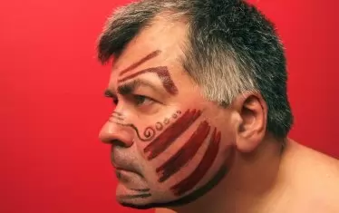  Като главен редактор на сп. "Гъливер".