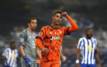 Кристиано Роналдо е разочарован след пропуск пред вратата на "Порто".