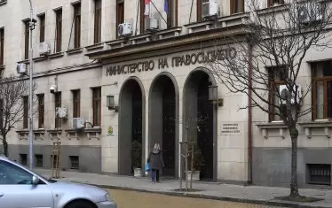 Открити са още грешки в скандалния изпит за юристи