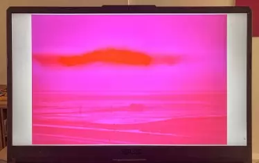  Криптокартината „Маджента прилив“. 