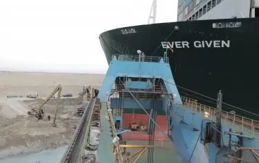 Суецкият канал e освободен